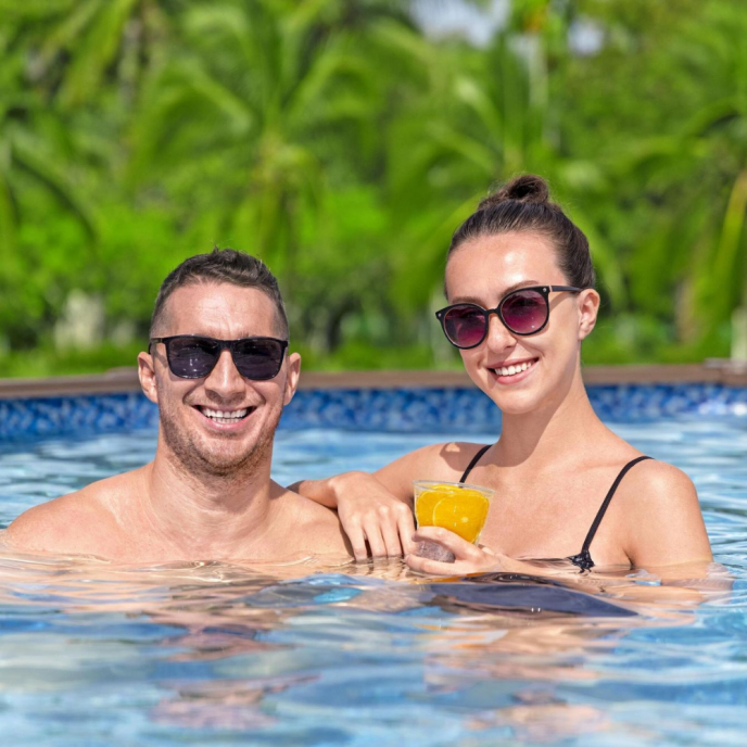 Piscine hors sol ovale Hydrium : 7,32 x 3,66 x 1,32 m