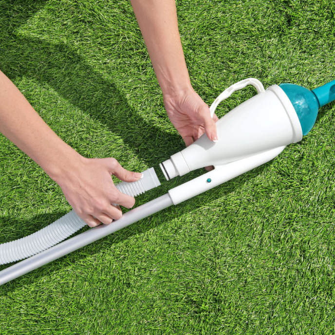 Aspirateur de piscine AquaPristine