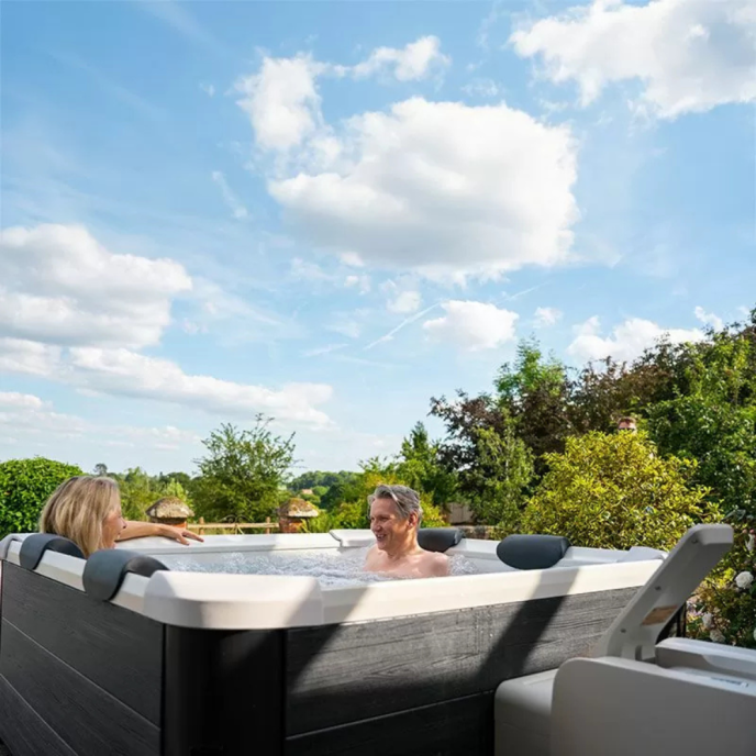 Spa rigide Oslo 6 Places - Connecté