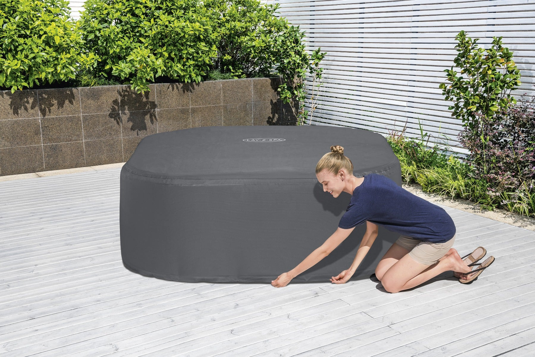Couverture thermique pour spa carré Bestway 2,30m x 2,30m x 71cm