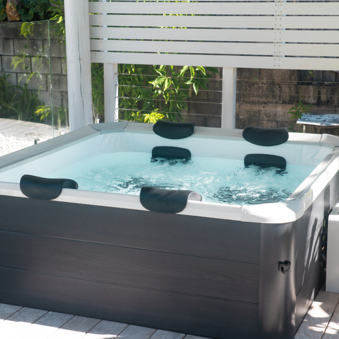 Spa rigide MSpa Oslo Aero Plus (4 à 6 places) - Connecté