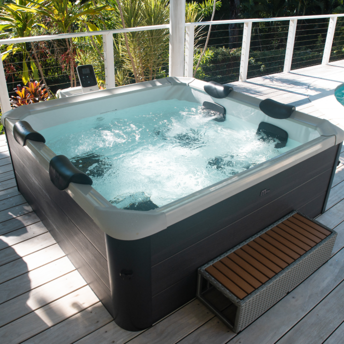 Spa rigide MSpa Oslo Aero Plus (4 à 6 places) - Connecté
