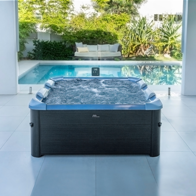 Spa rigide MSpa Sapphire carré (4 à 6 places) - Connecté