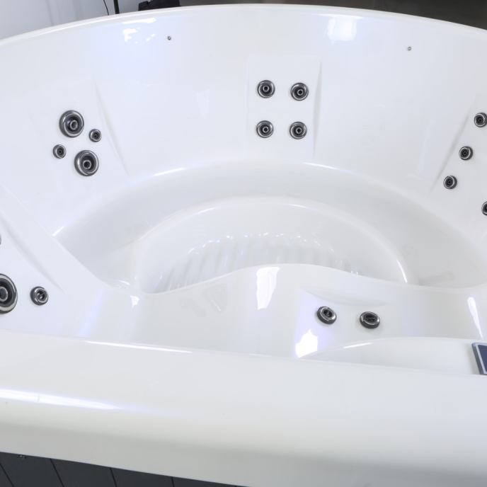 Spa rigide Netspa Halfmoon rond (2 à 4 places)