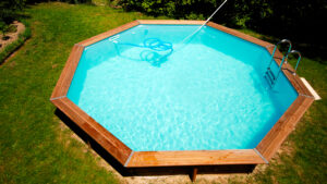 Comment choisir sa piscine bois