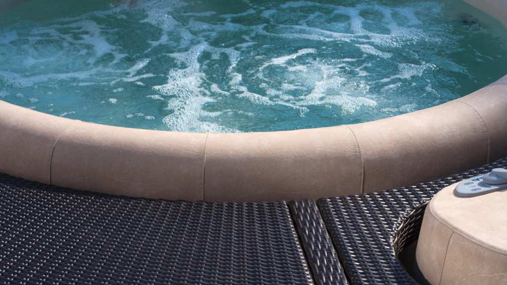 Spa Gonflable : Les meilleurs accessoires pour améliorer votre confort Spa Gonflable : Les Meilleurs Accessoires