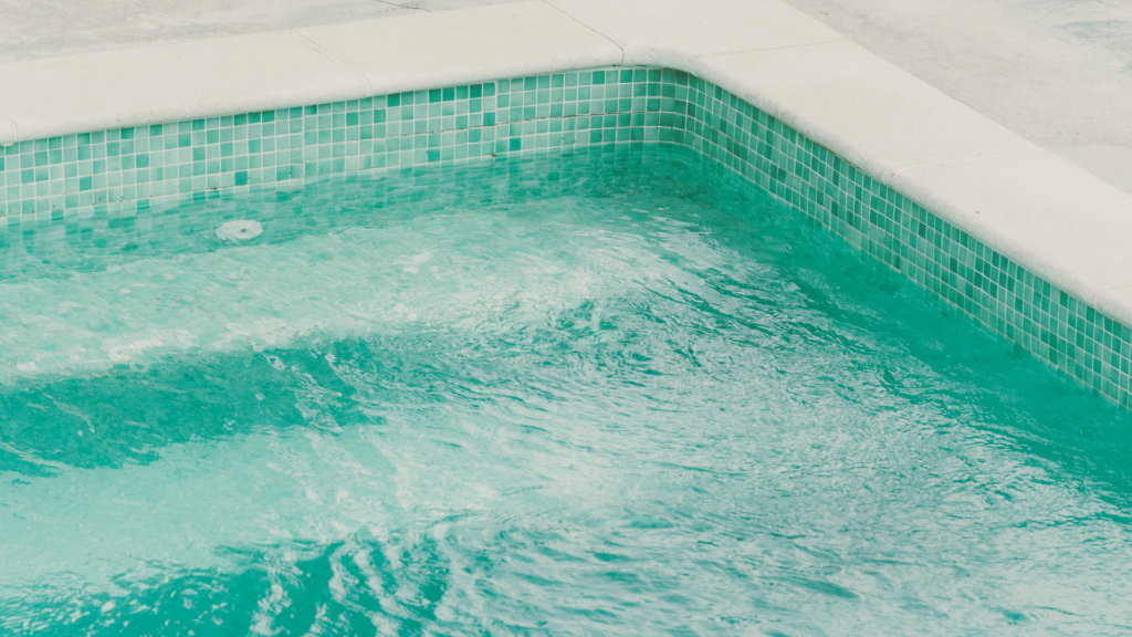 Combien de temps pour construire une piscine ? Construction Piscine Beton