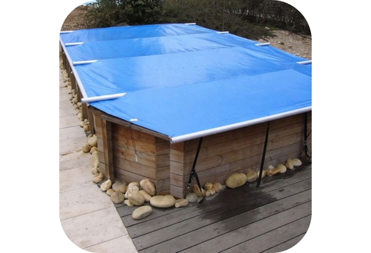 Une toile PVC 580 g/m² pour une utilisation toutes saisons