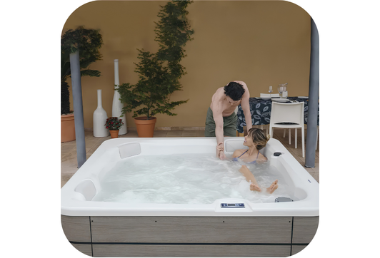 Une commande intuitive pour piloter votre spa