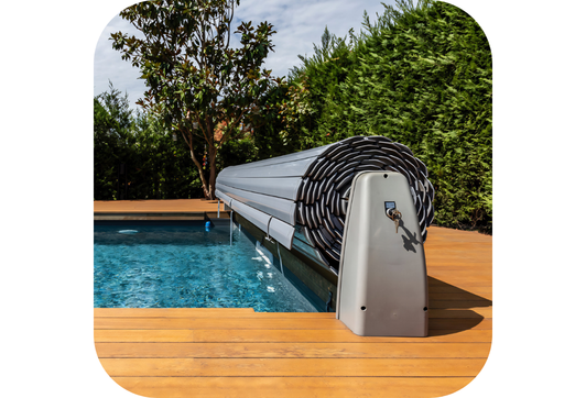 Une couverture personnalisée à votre piscine
